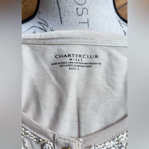 3/4 Button Down Top with Embroidery and Jeweled Buttons
(S)
Like New/Never Worn - Picture 8 of 8